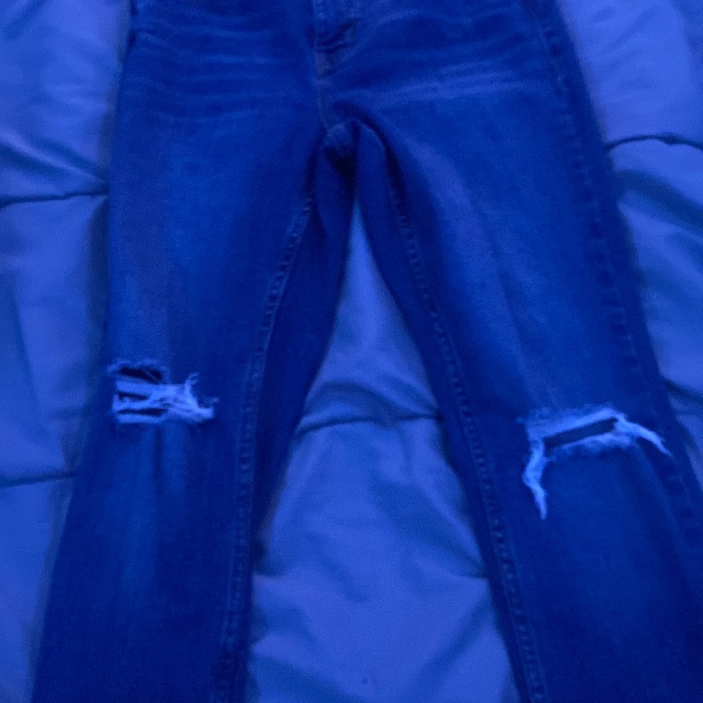 Blue skinny jeans